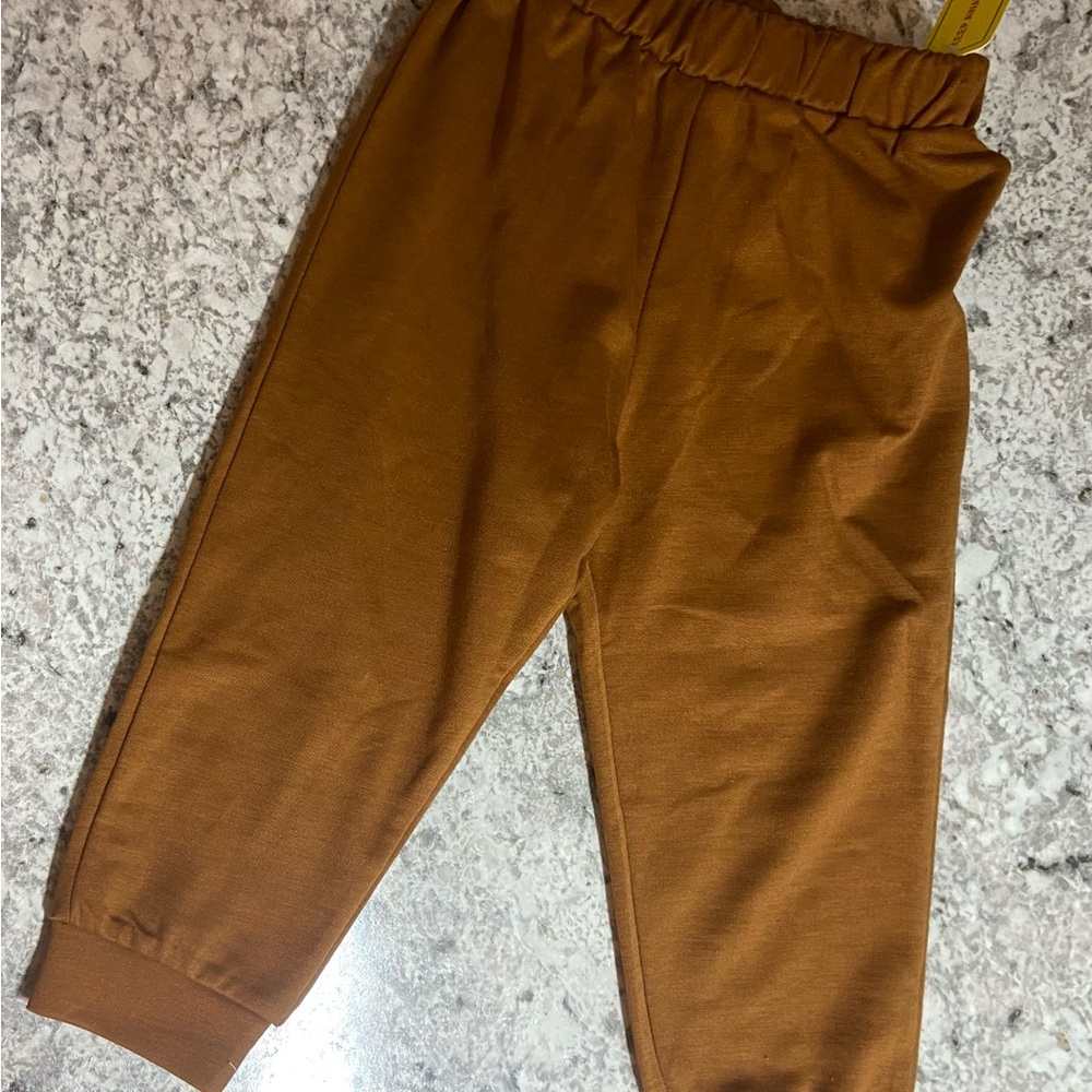 SHEIN Kids Brown Joggers